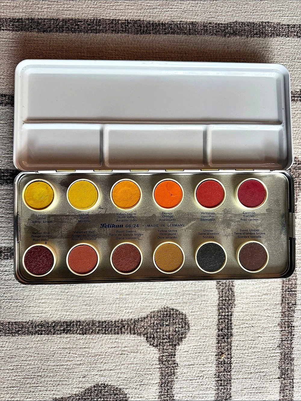 Vintage Pelikan 66/24 Opaque Watercolor Paint Box Multi & Yellow